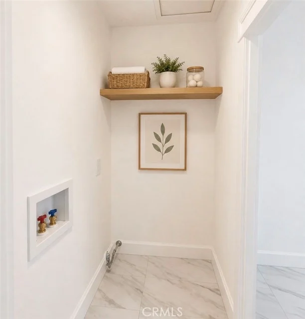 4215 S Budlong photo 5