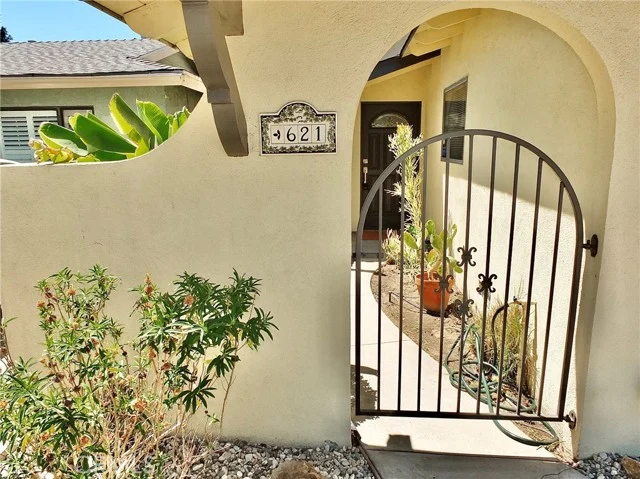 621 Termino Avenue photo 2