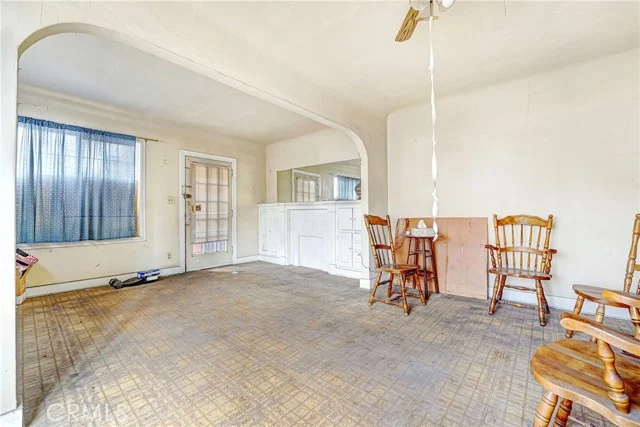 422 N Mott Street photo 4