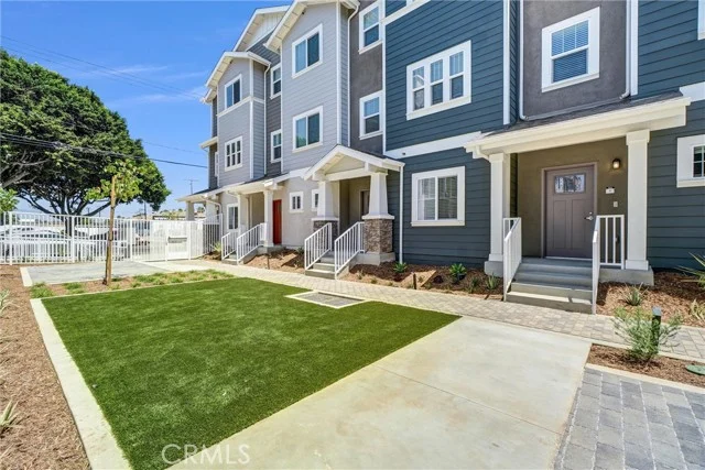 1336 Locust Avenue #4 photo 3