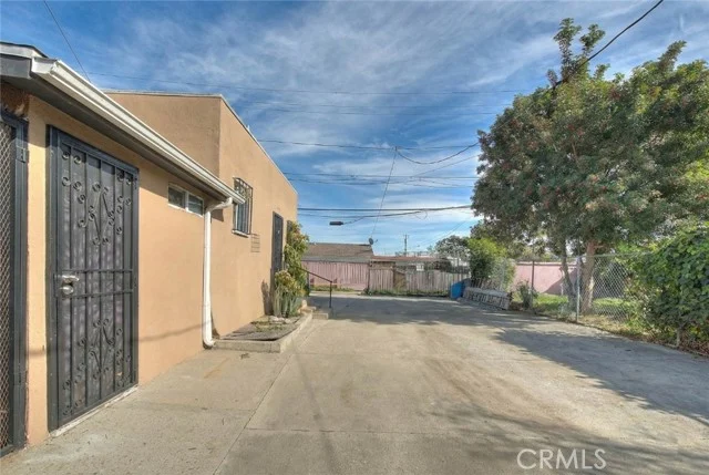 10606 Avalon Boulevard photo 4