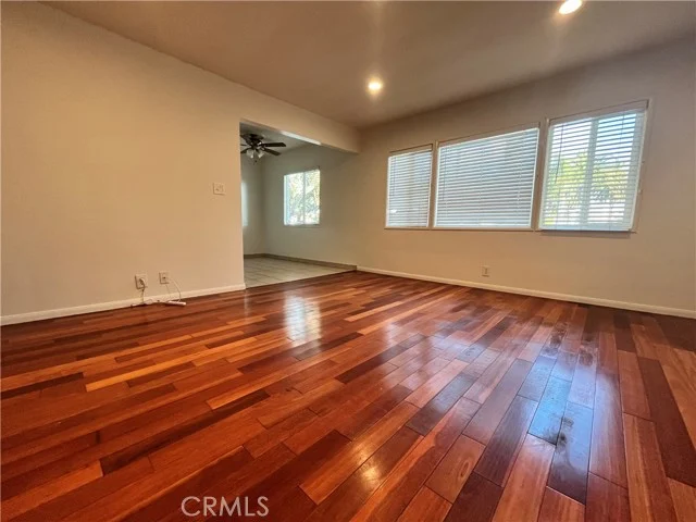 11901 W Washington photo 2