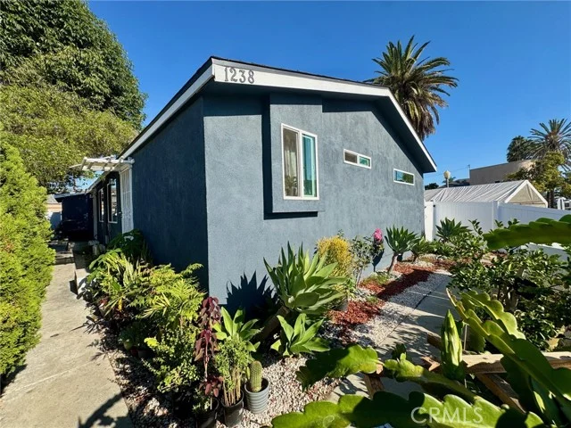 1238 Magnolia Avenue photo 1