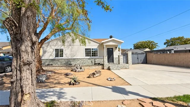 5752 Chestnut photo 2