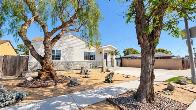 5752 Chestnut photo 3