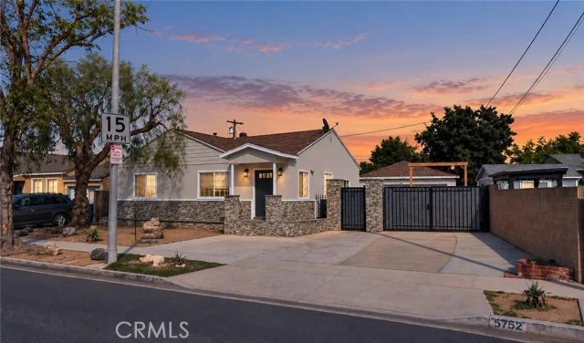5752 Chestnut photo 4