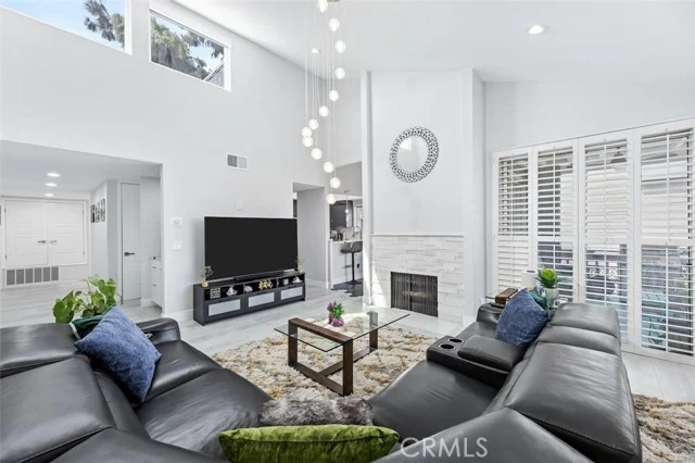 17711 Margate Street #316 photo 3