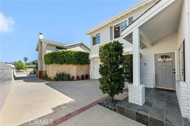 2408 Curtis Avenue #B photo 2