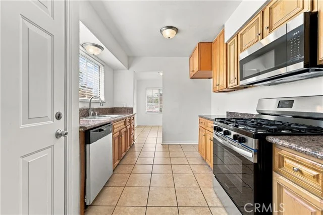 1264 S Arizona Avenue photo 3