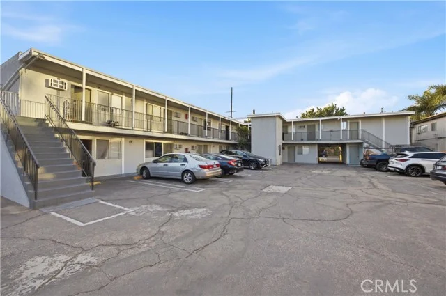 14542 Saticoy photo 4