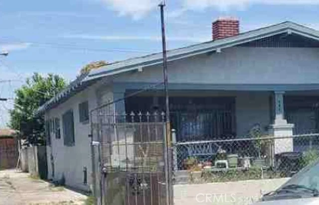 859 W 54th Street photo 2