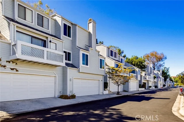 1150 W Capitol Drive #30 photo 4