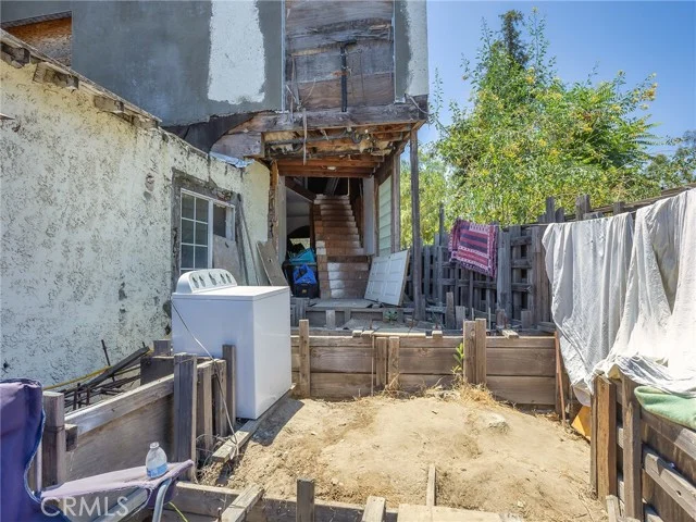4463 Bellflower Avenue photo 4