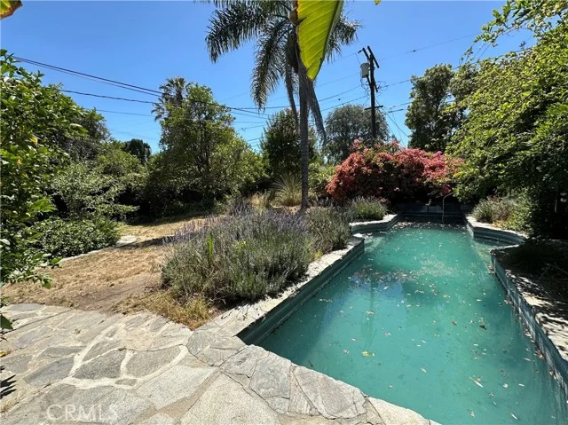 4217 Fair Avenue photo 2