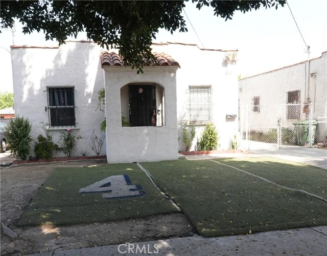 611 W 91st photo 2