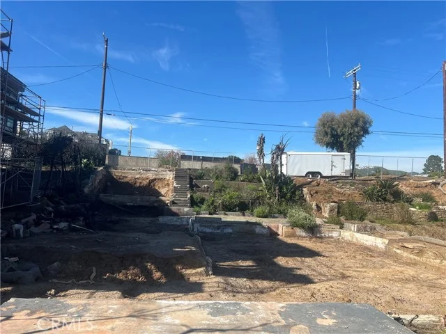 611 Erskine Drive photo 3