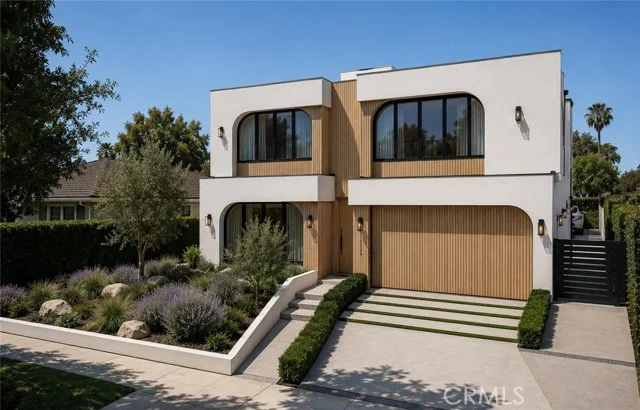3132 Glendon photo 2
