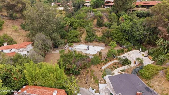 6993 La Presa Drive photo 5
