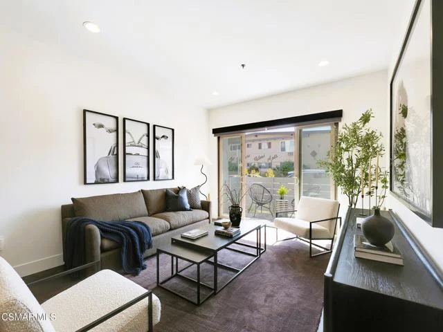 5016 Bakman Avenue #104, North Hollywood