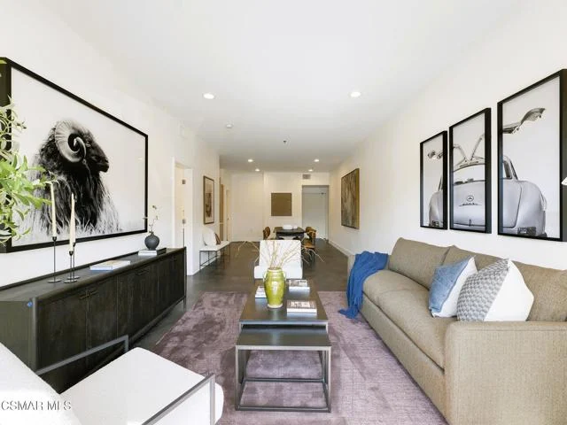 5016 Bakman Avenue #104 photo 2