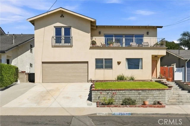 750 Hillcrest photo 2
