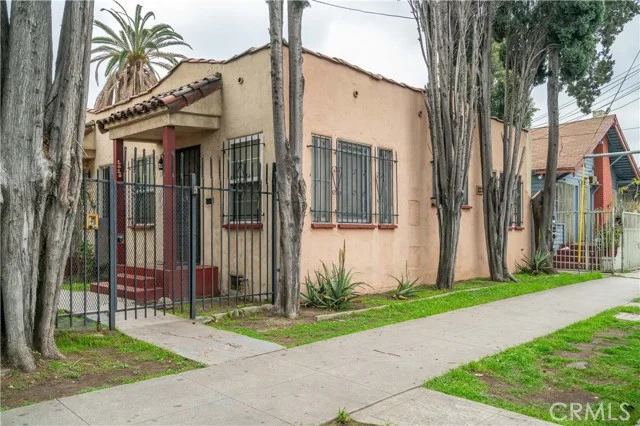 2626 Idell Street photo 3