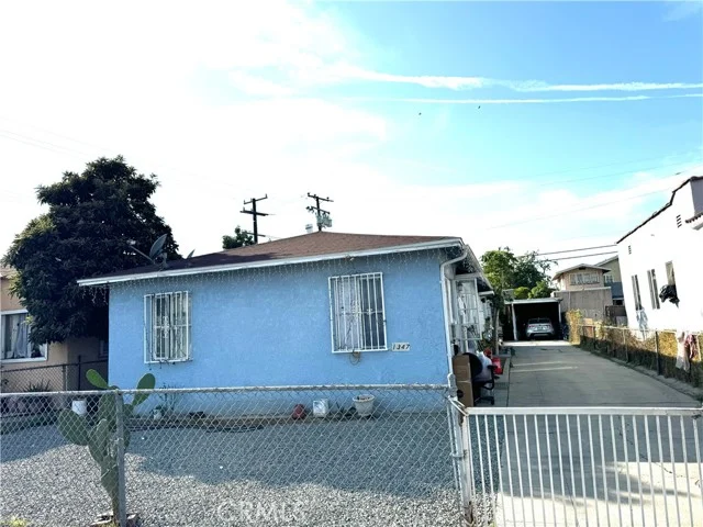 1347 Fraser Avenue photo 2