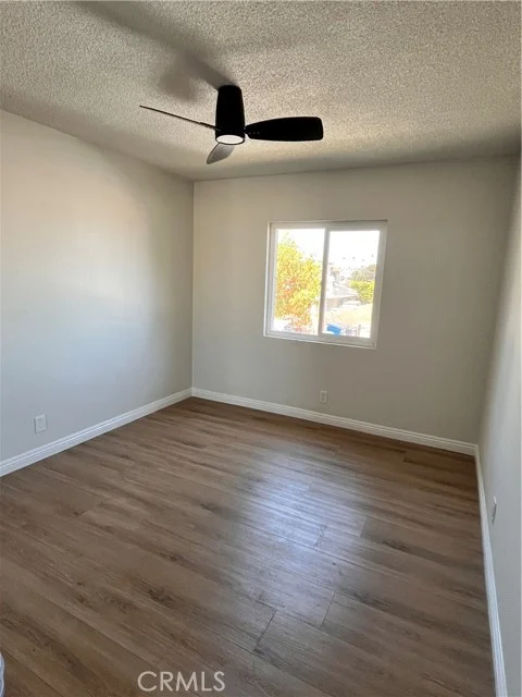 703 W Anaheim photo 3