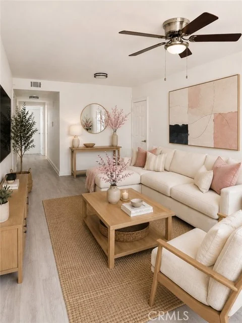 520 W Colden photo 3
