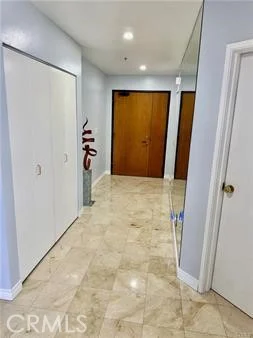 1310 E Ocean Boulevard #906 photo 4