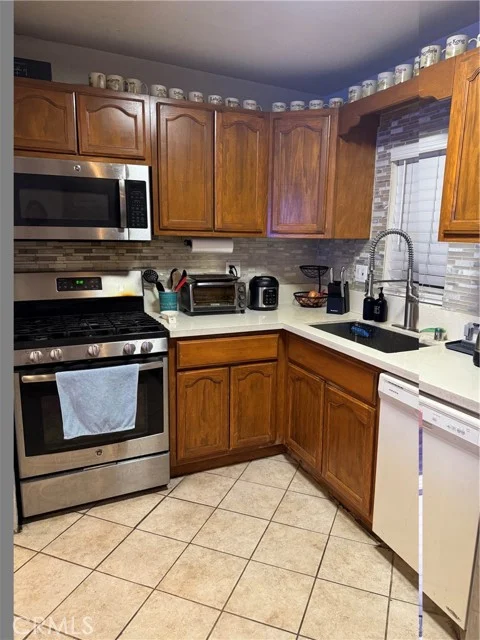 3425 Adriatic Avenue photo 4