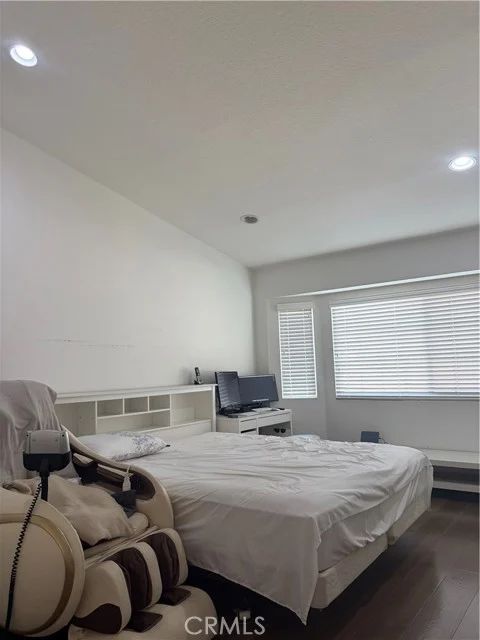 2300 MAPLE Avenue #201 photo 5
