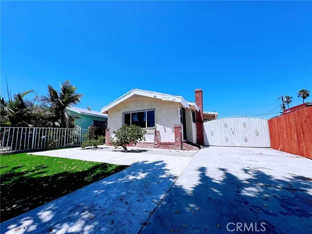 231 E 105TH Street, Los Angeles