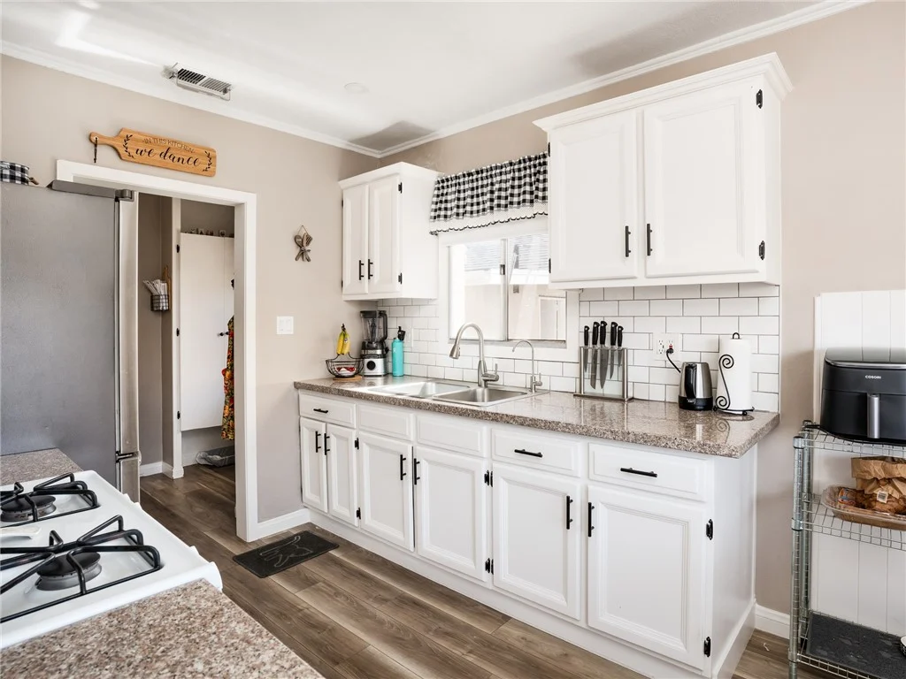 12808 Shoup Avenue photo 5