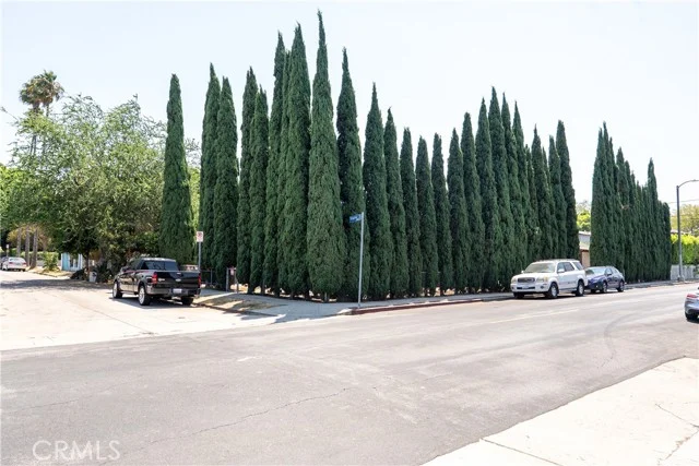 4102 Sequoia Street photo 3