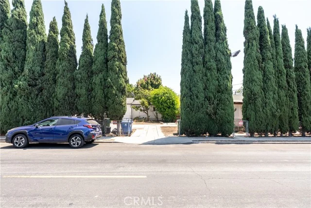4102 Sequoia Street photo 4