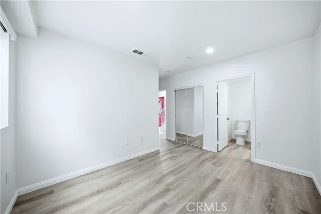 6919 S Menlo photo 4