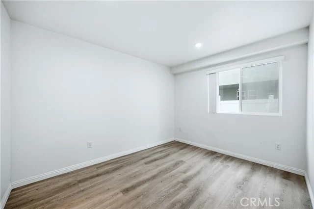 6919 S Menlo photo 5