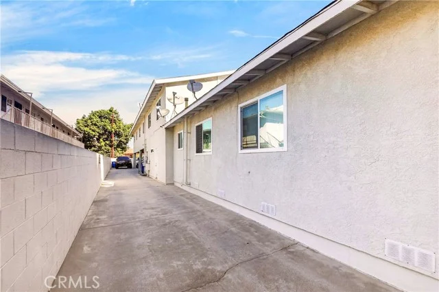 1527 Torrance photo 5