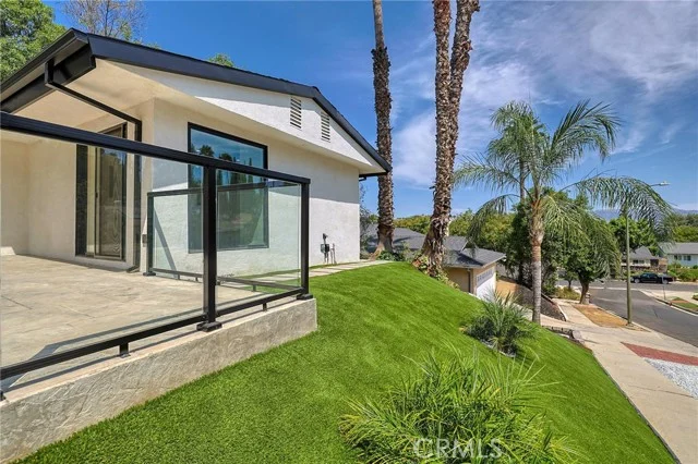 5843 Nevada photo 3