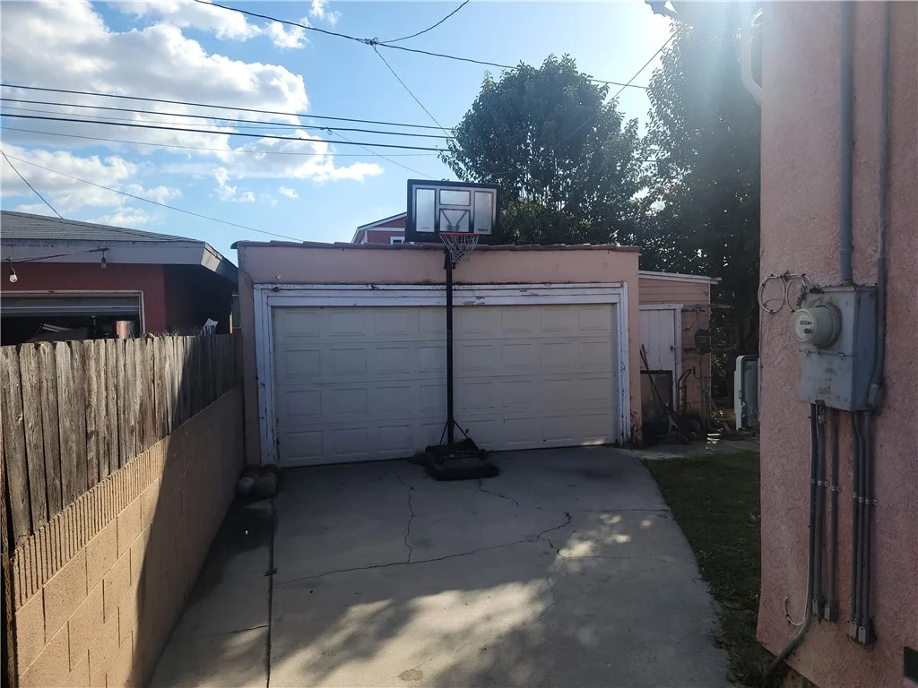34 E 53rd photo 2