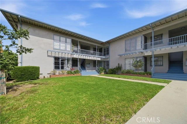 5651 Clemson Street, Los Angeles