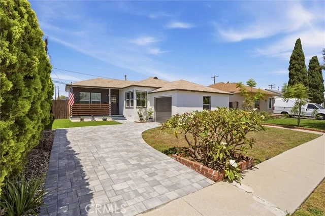 14603 Purche Avenue photo 2