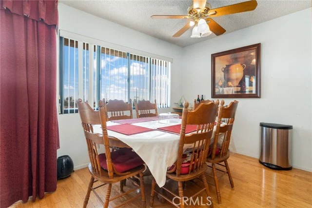 106 N Western #302 photo 3