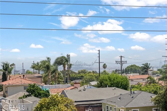 106 N Western #302 photo 5