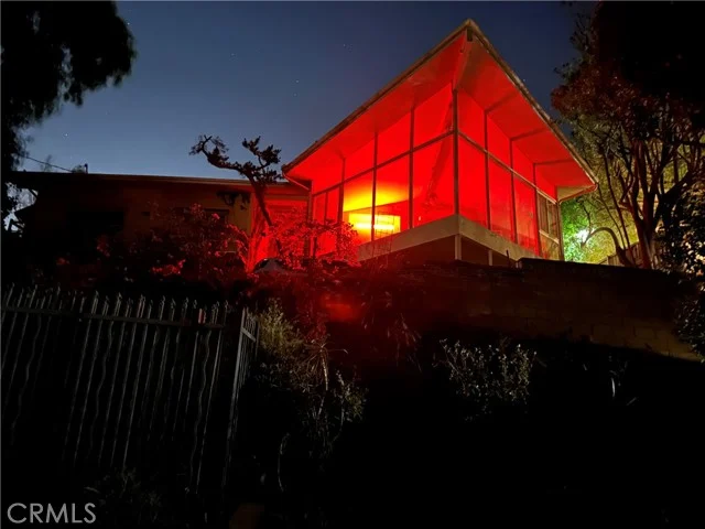 5177 Llano Drive, Los Angeles