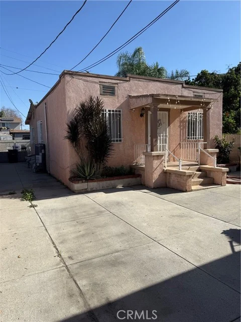 2044 Workman Street photo 1