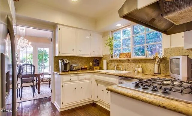 4536 Collett Avenue photo 4