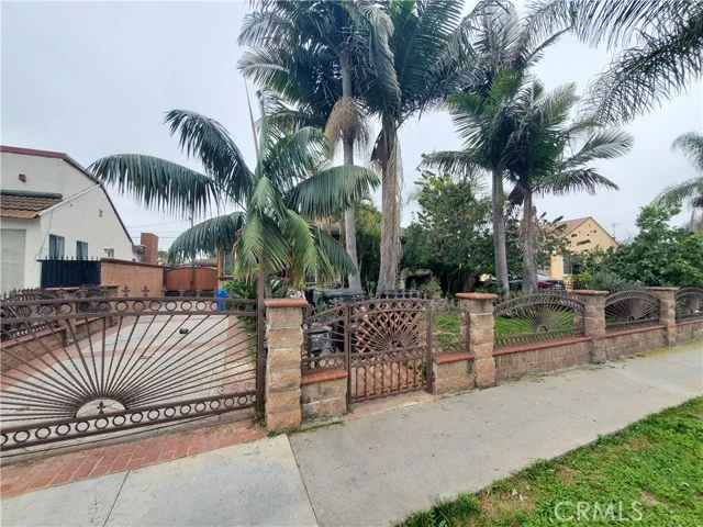 3332 Marine Avenue photo 3