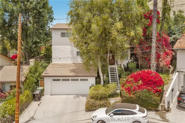 21809 Martinez photo 2